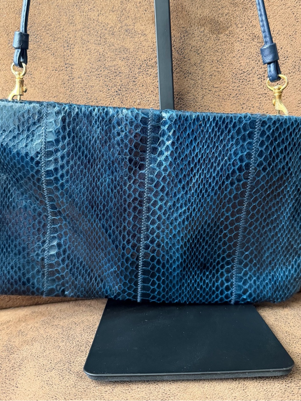 Blue Snake-Embossed crossbody bag